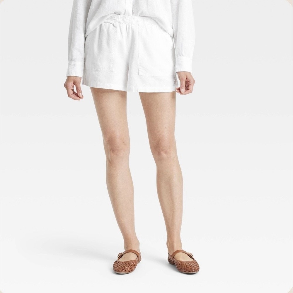 Universal Thread White Women's Mid-Rise Linen Pull-On Shorts Size L NWT - Picture 2 of 7